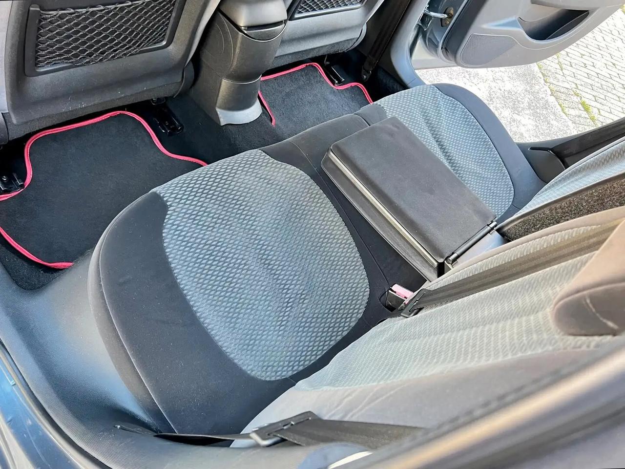 Citroen C4 5 Porte 1.6 16v 110cv Elegance
