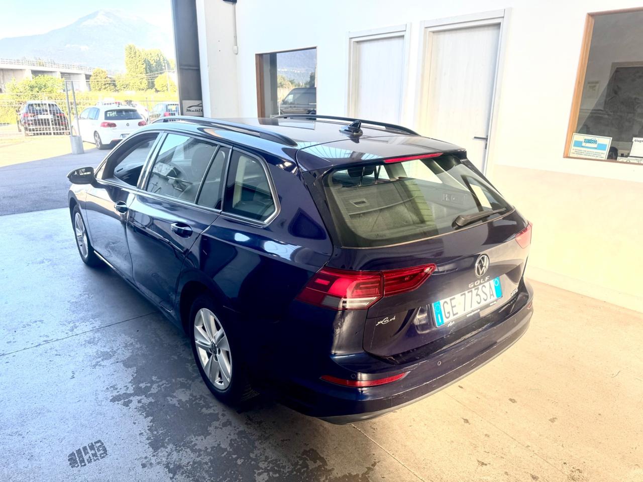 Volkswagen Golf Variant 1.0 eTSI EVO DSG Life