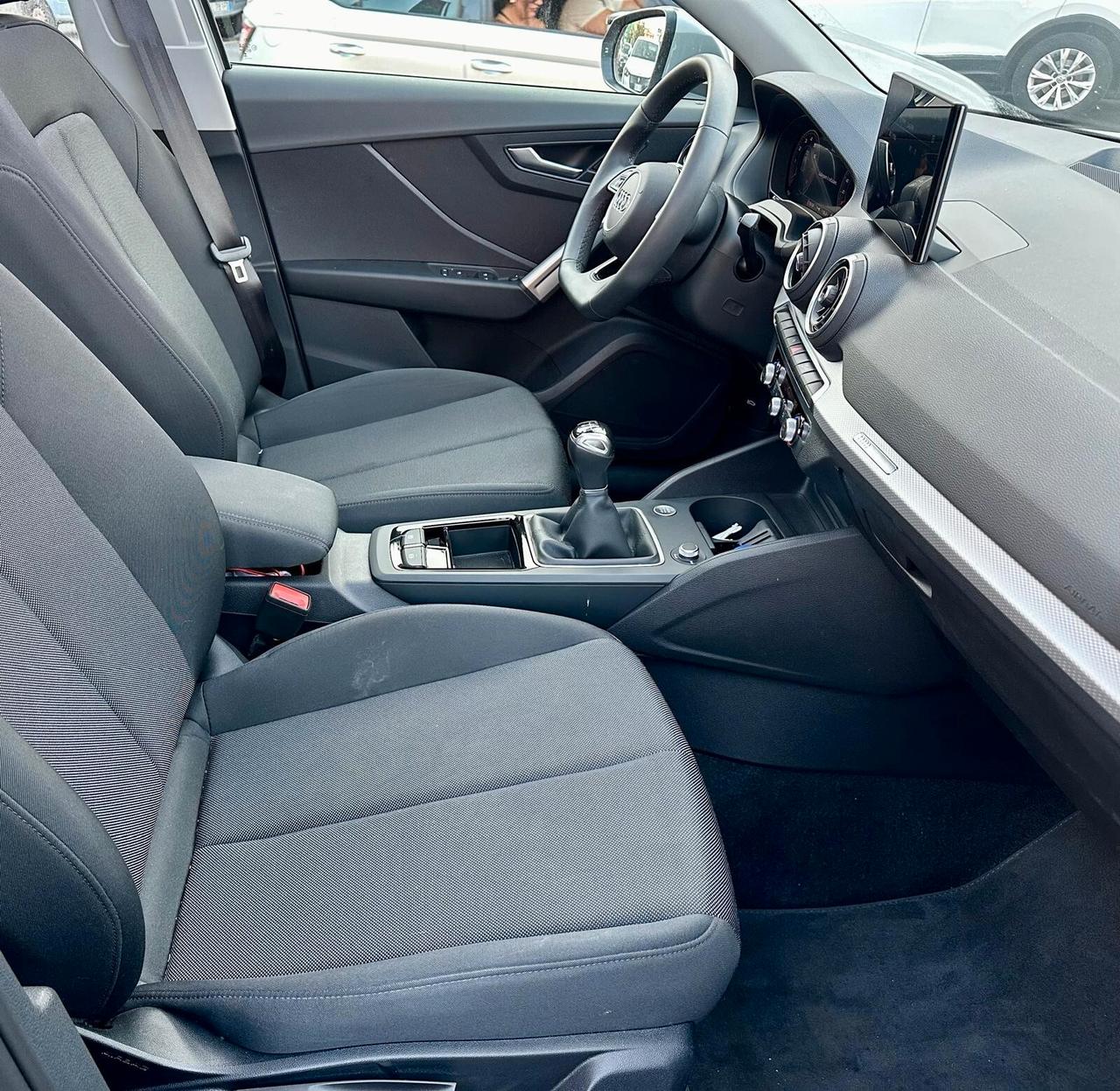 Audi Q2 30 TFSI Business Advanced