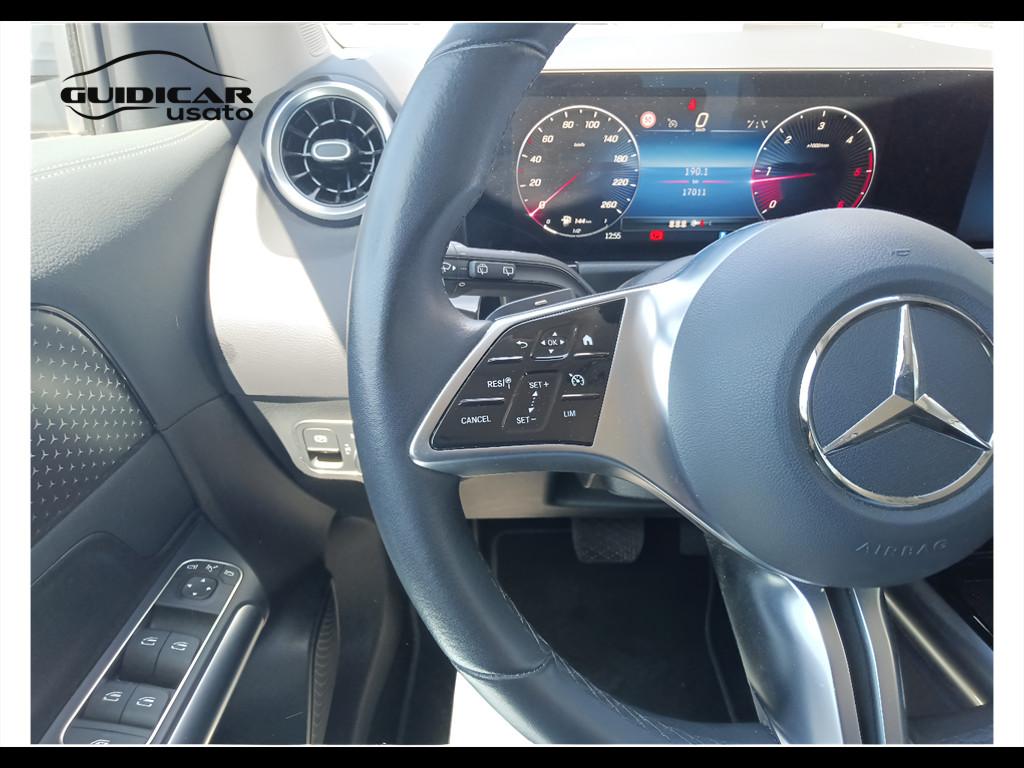 Mercedes-Benz GLA-H247 2023 - GLA 180 d Progressive Advanced auto