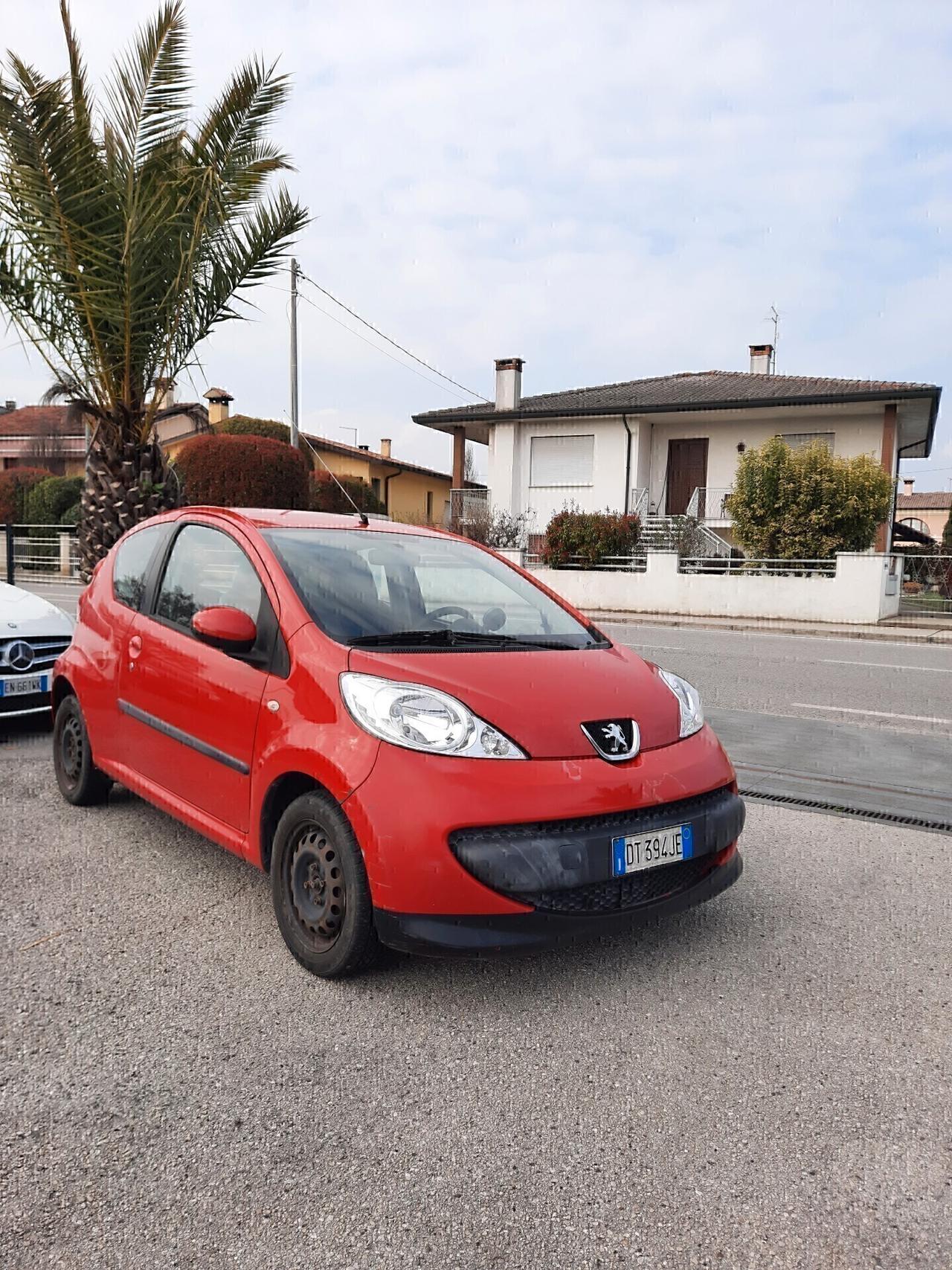 Peugeot 107 1.0 68 CV 12 mesi garanzia