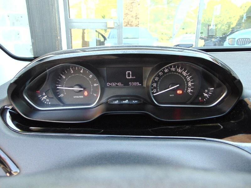 PEUGEOT 208 1° serie PureTech 82 Stop&Start 5 ...