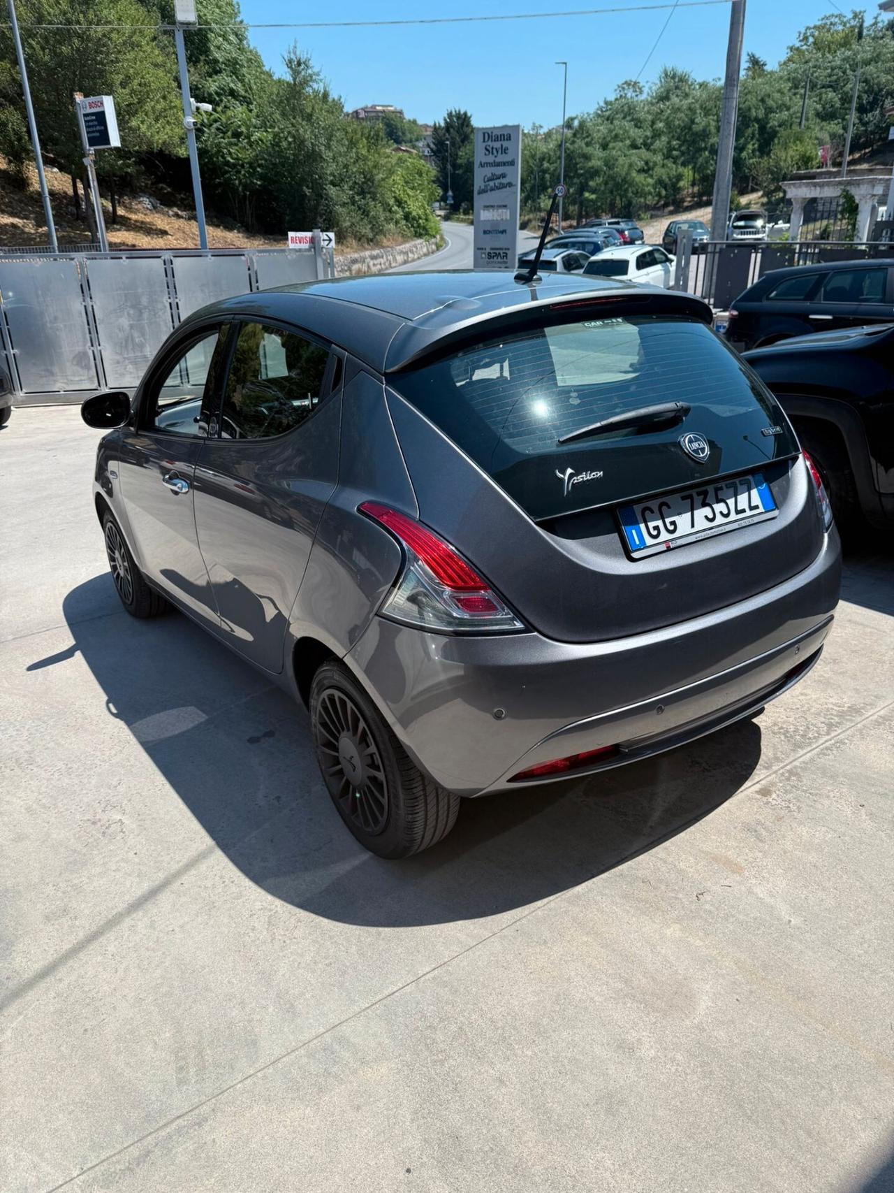 Lancia Ypsilon 1.0 FireFly 5 porte S&S Hybrid Ecochic Gold