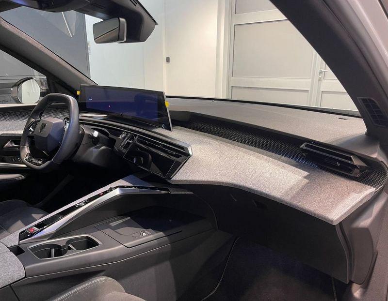 Peugeot 5008 Hybrid 136 e-DCS 6 GT