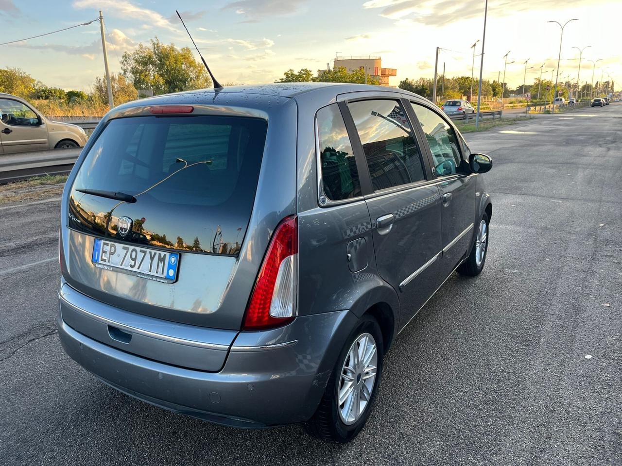 Lancia MUSA Ecochic (GPL) Diva Unipro 2013