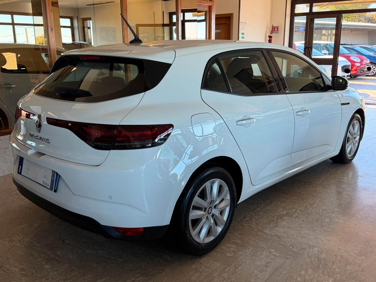 Renault Megane 1.5 BLUEDCI 115 cv. 5 porte BUSINESS (Nav)