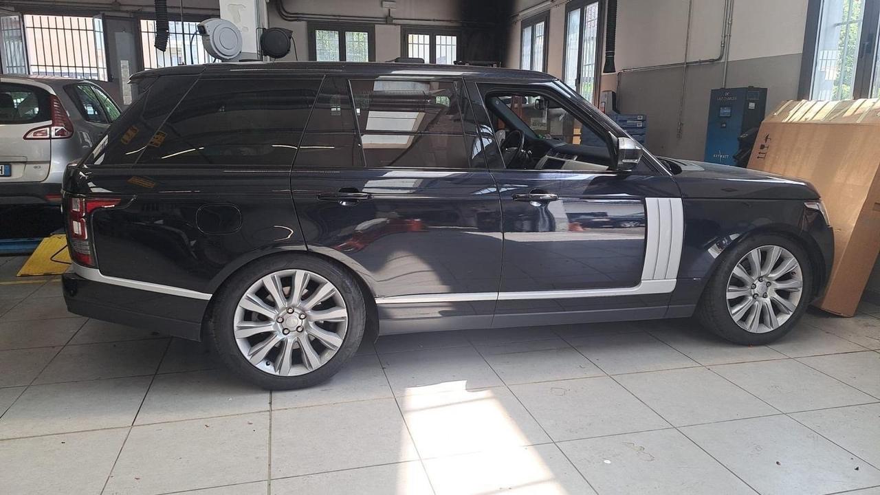 Land Rover Range Rover Range Rover 3.0 TDV6 Autobiography