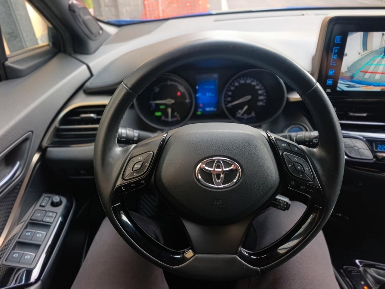 Toyota C-HR 1.8 Hybrid E-CVT Trend tagliandata Toyota
