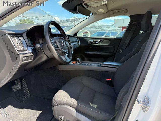 VOLVO V60 V60 2.0 b4 Momentum Business Pro auto - GG137JE