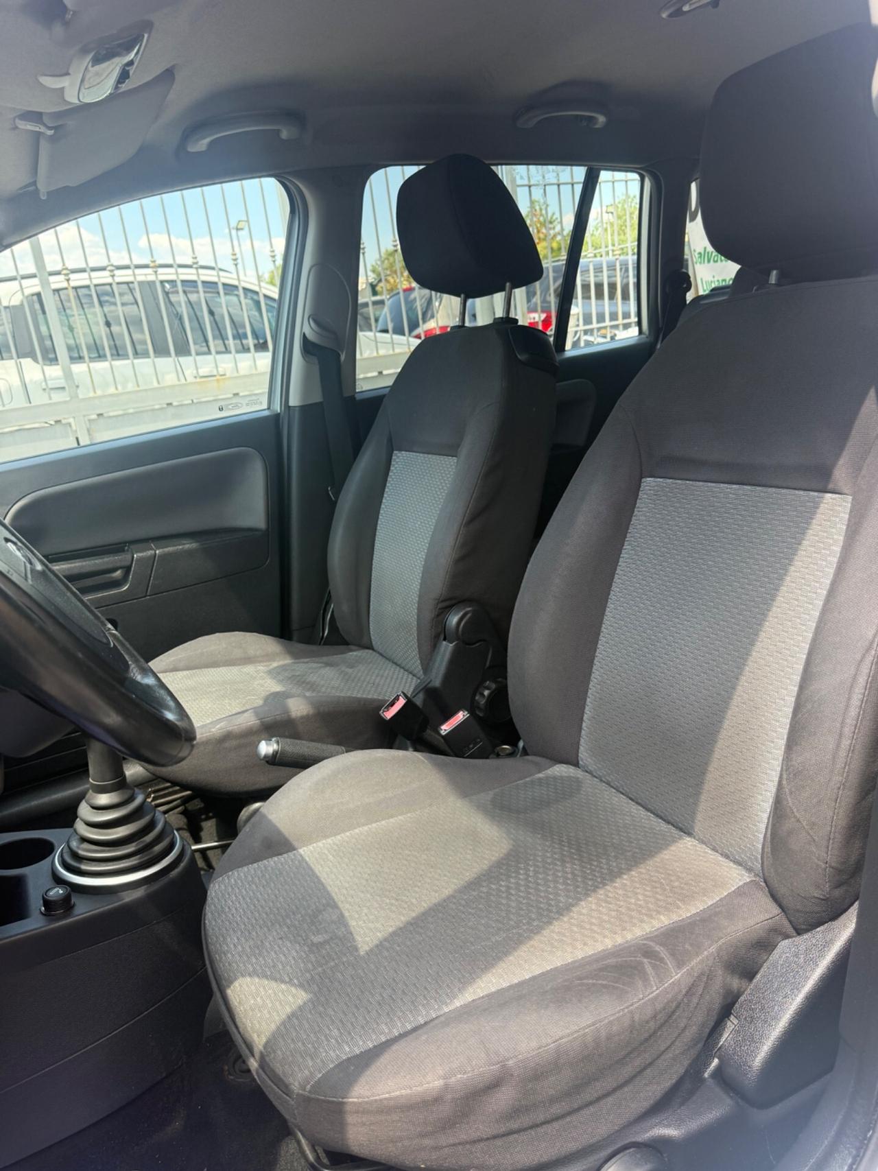 Ford Fusion 1.4 16V 5p. Leather