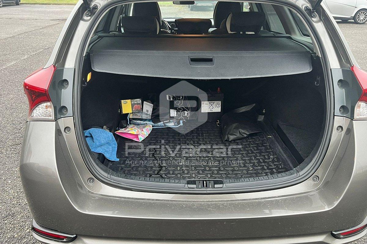 TOYOTA Auris Touring Sports 1.8 Hybrid Business