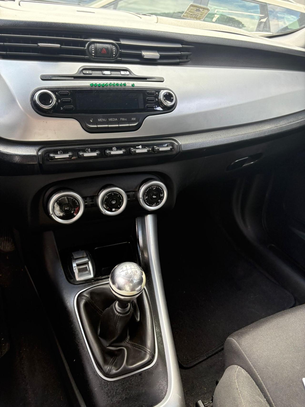 Alfa Romeo Giulietta 1.6 JTDm-2 105 CV Exclusive