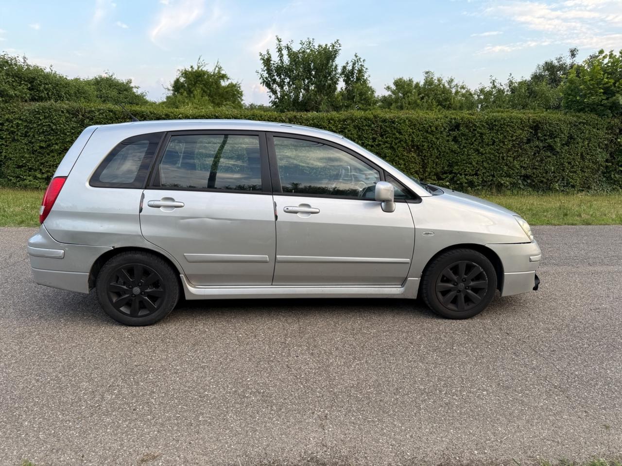 Suzuki Liana 1.6i 4x4 Benzina