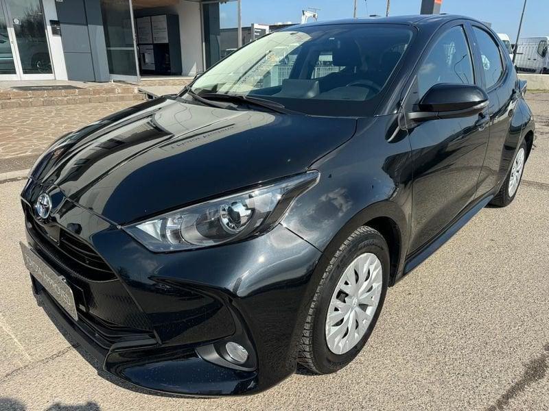 Toyota Yaris Hybrid Active MY22
