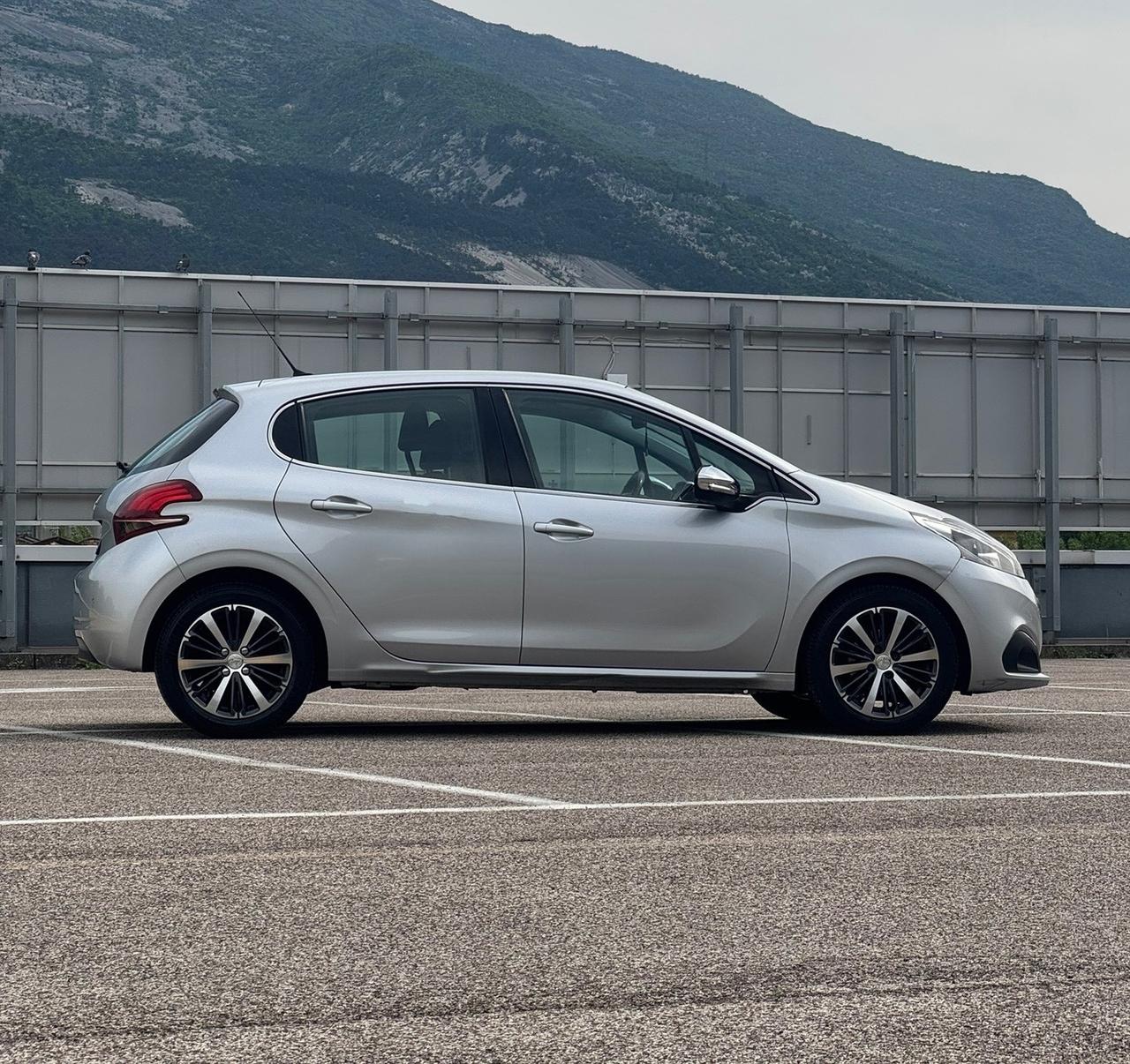 Peugeot 208 BlueHDi 5p Allure Neopatentati 2017