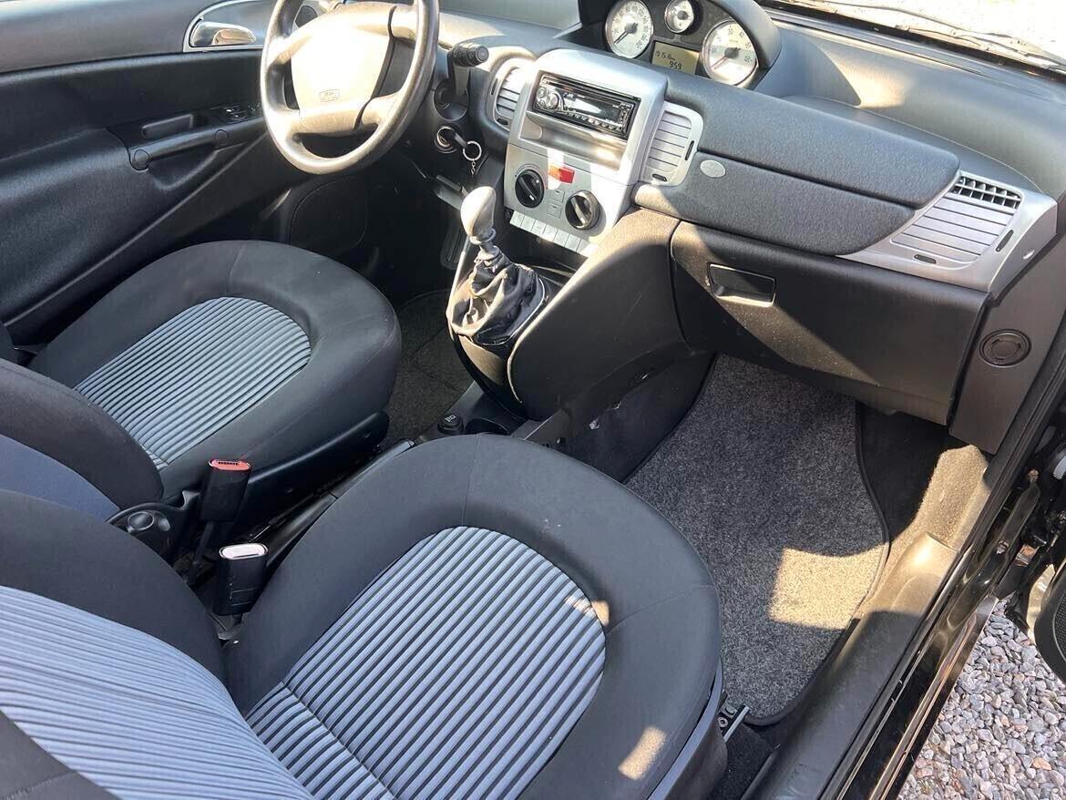 Lancia Ypsilon 1.4 Argento Ecochic GPL