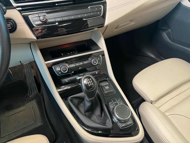 BMW 218 i Active Tourer Luxury