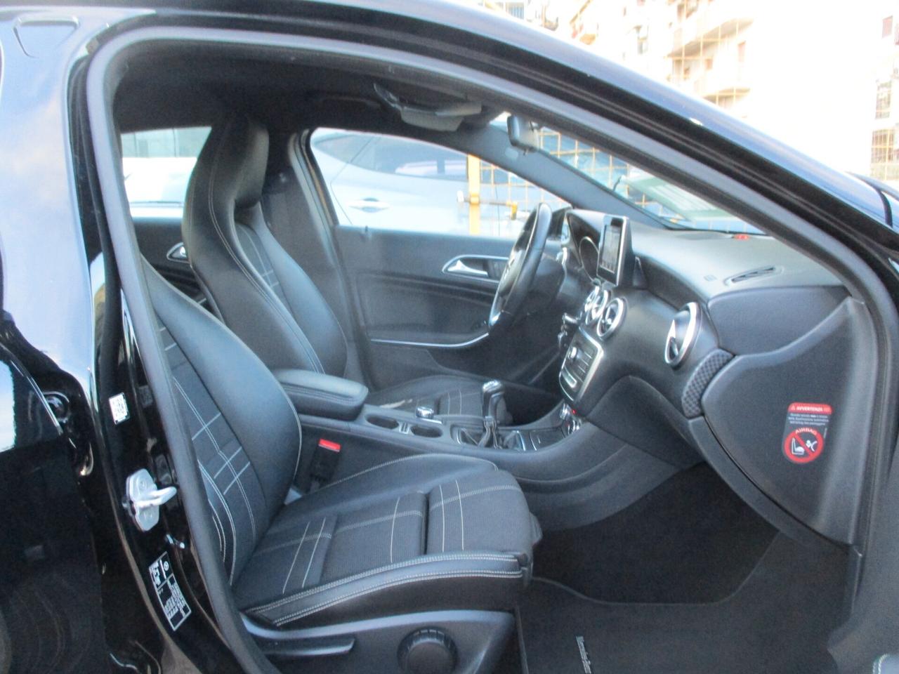 Mercedes-benz A 180 d Premium 2016