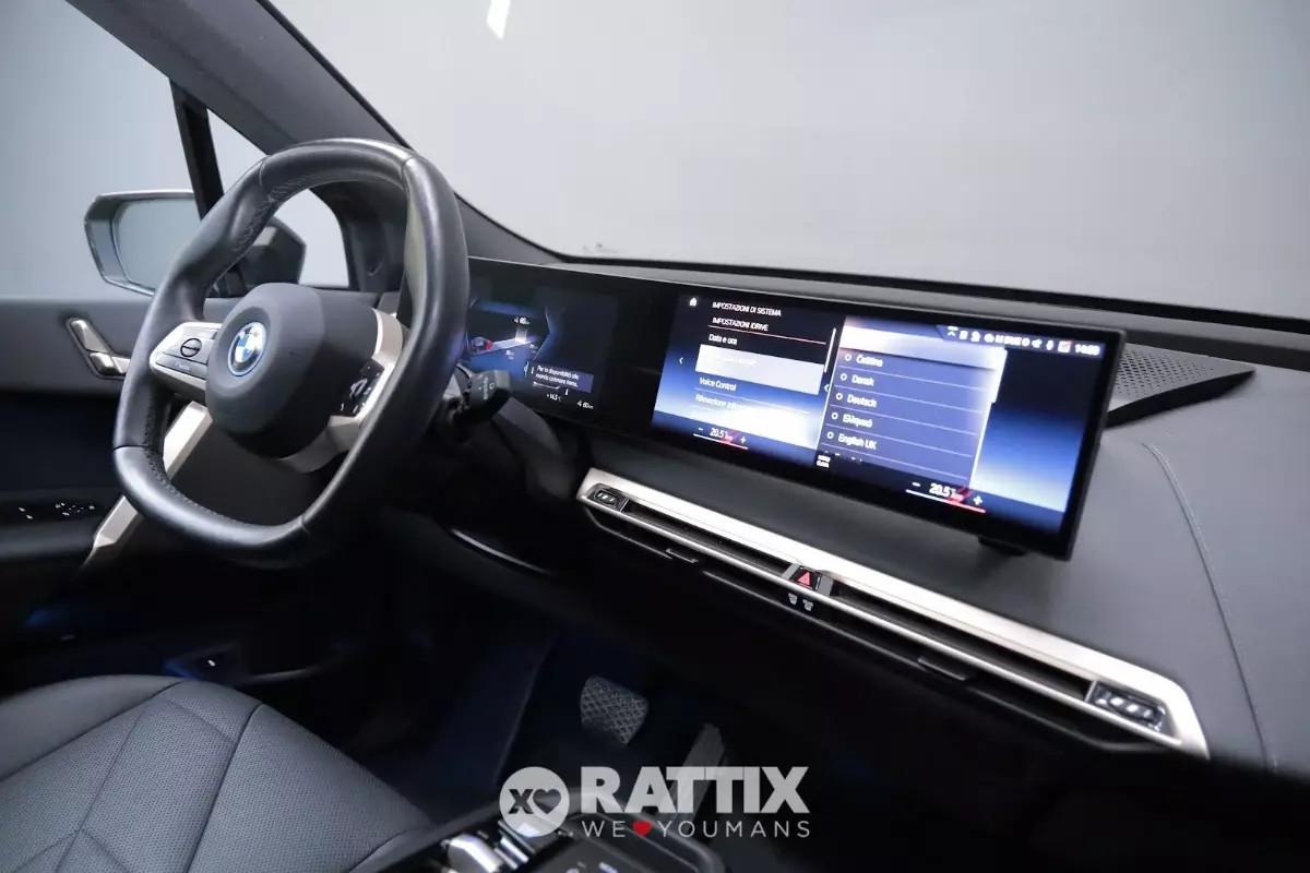 BMW iX motore elettrico 240KW Sport xDrive40 Auto