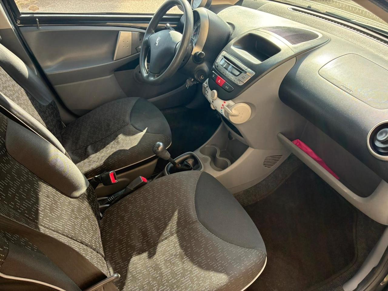 Peugeot 107 1.0 5p. gomme nuove-2011