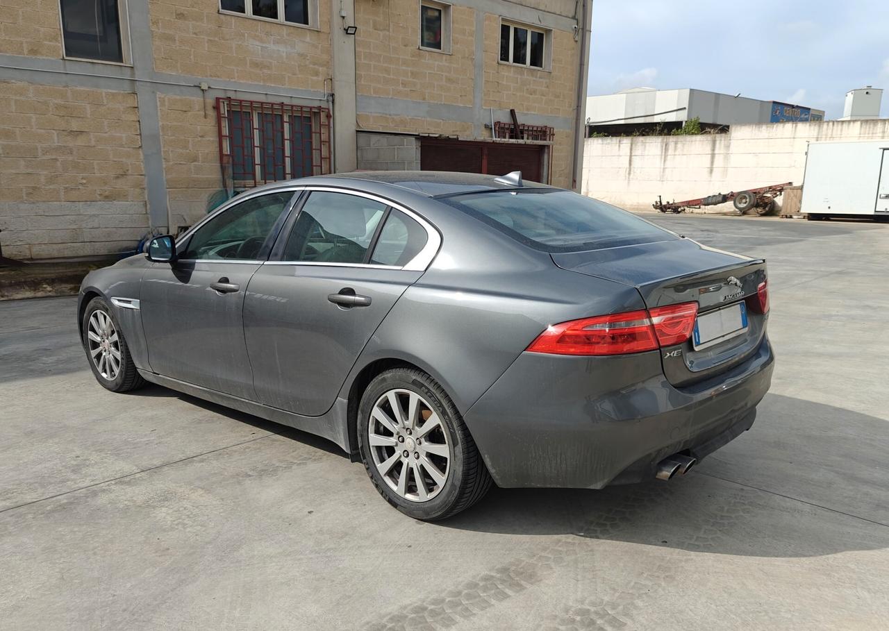 Jaguar XE 2.0 D Turbo 180CV aut. Portfolio (Avaria motore)