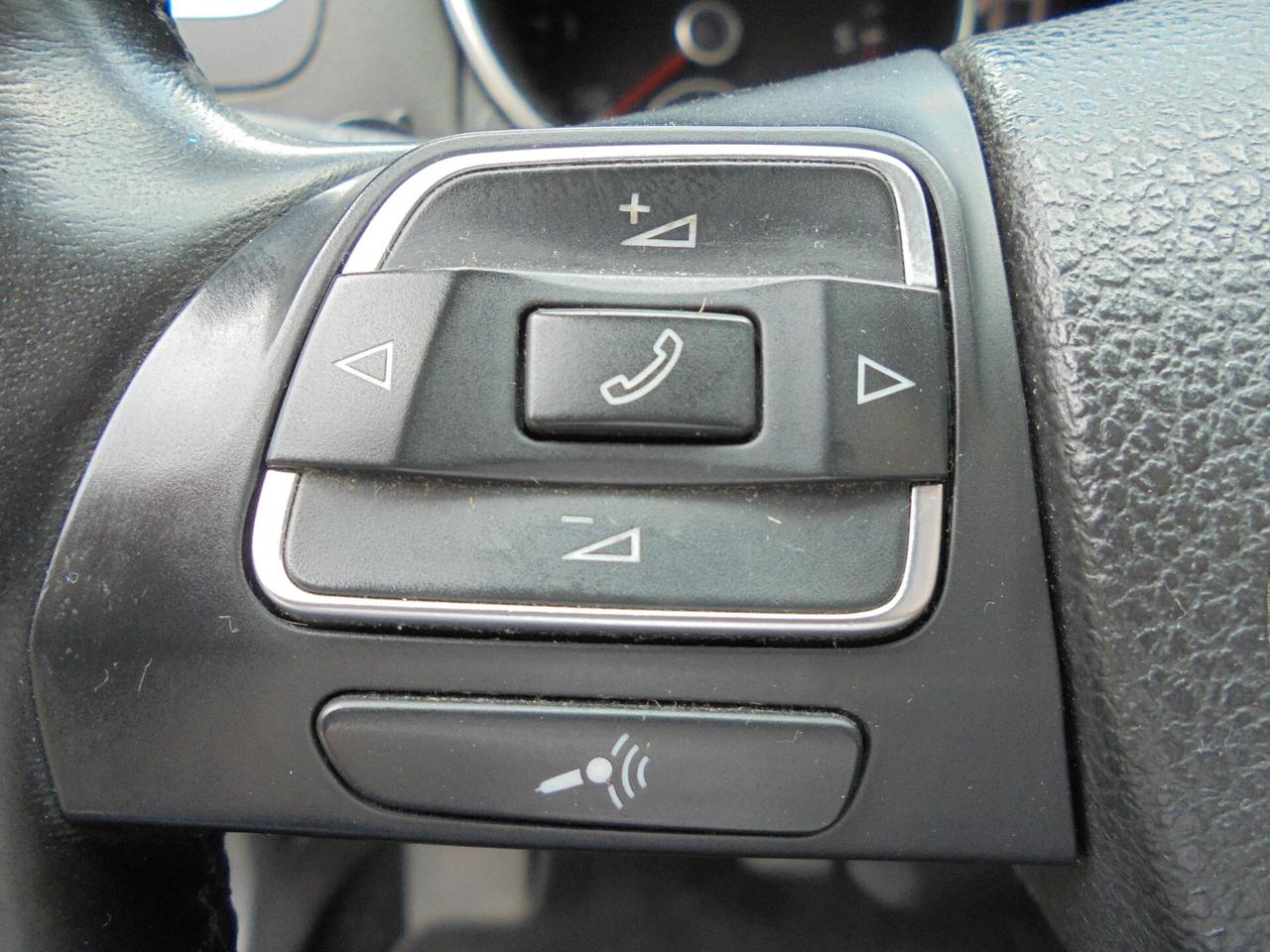VOLKSWAGEN GOLF VI 1.6 TDI 105CV HIGHLINE 5P UNIPROPRIETARIO