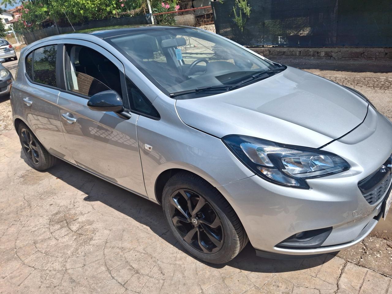Opel Corsa 1.2 5 porte n-Joy con imp.gpl b.color