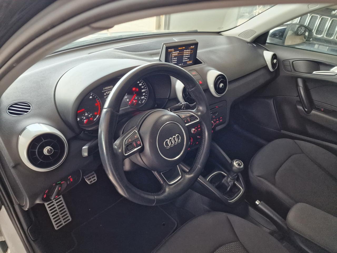 Audi A1 1.6 TDI S line Neopatentati