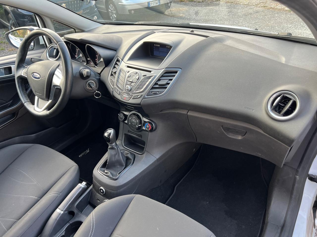 Ford Fiesta 1.4 5 porte Bz.- GPL Business*NEOPATENTATI