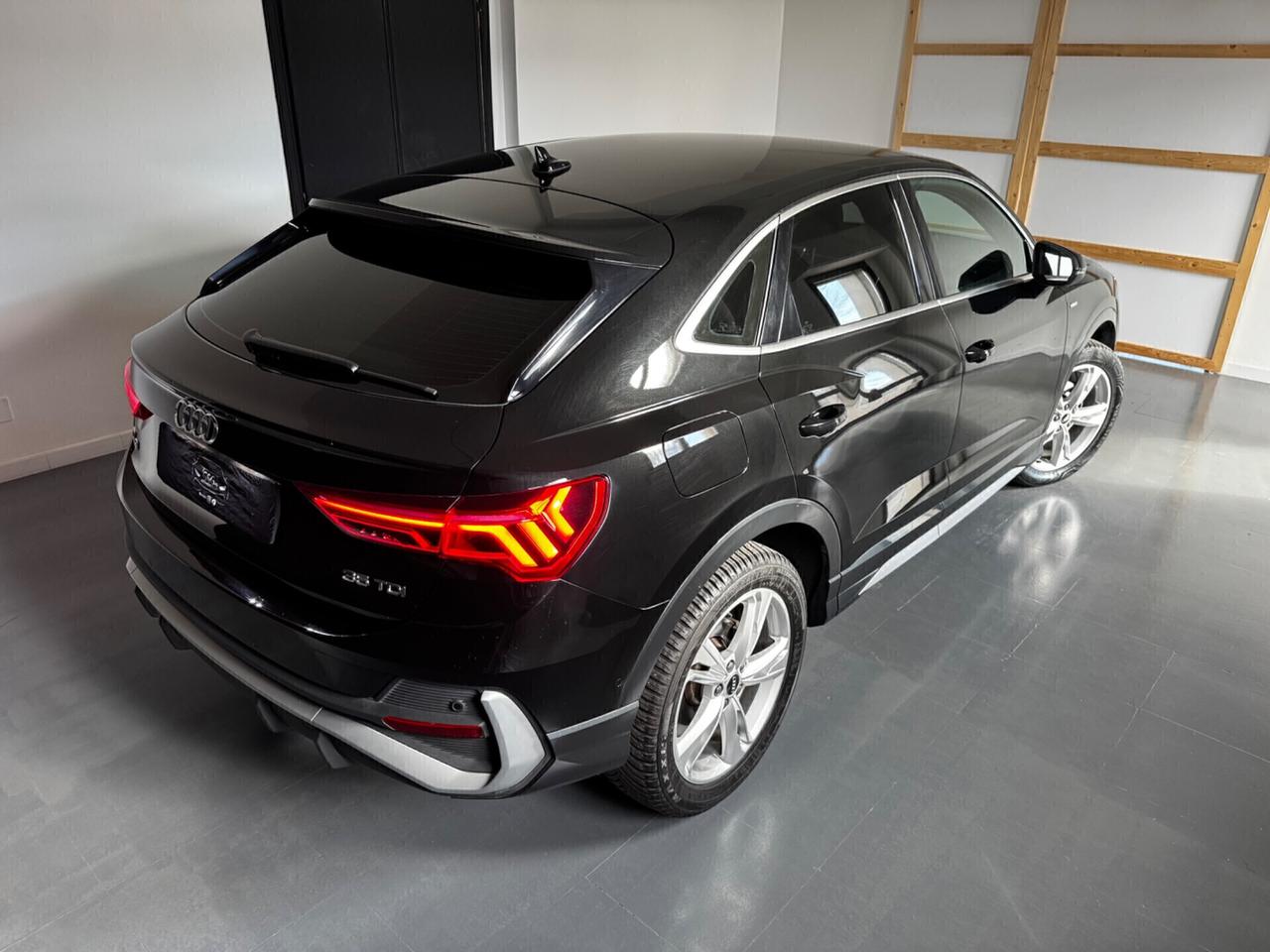 Audi Q3 Sportback 2.0 TDi 150CV S Line - 2023