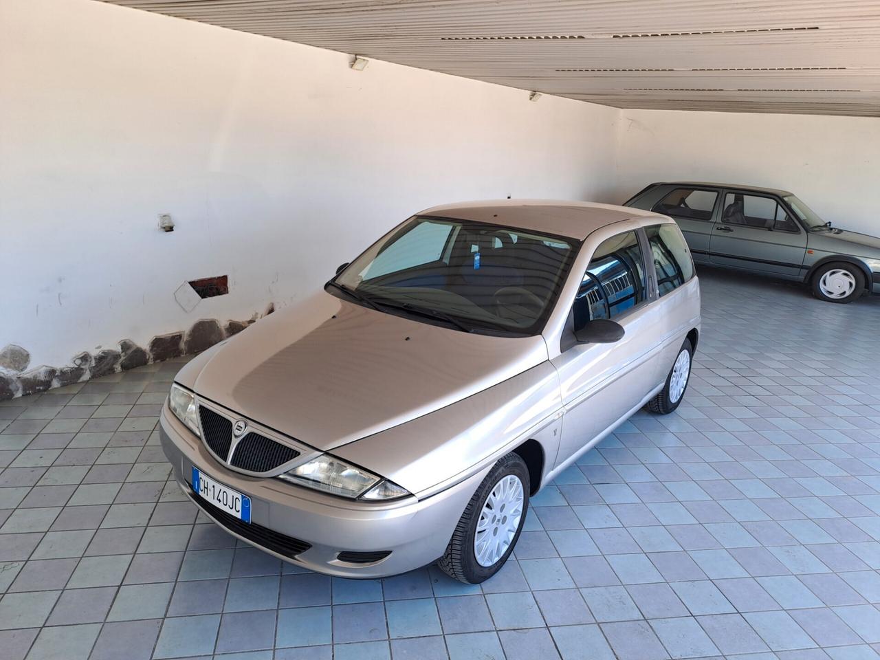 Lancia Y 1.2i km 99.000