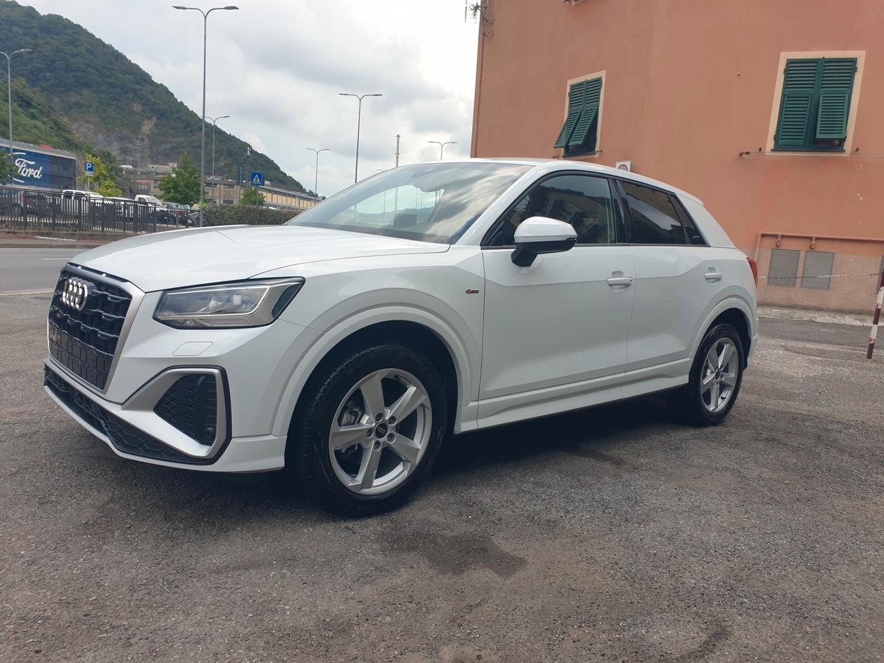 Audi Q2 35 TFSI S tronic line Edition