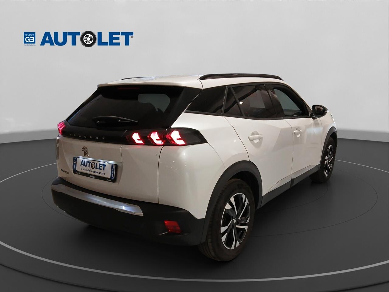 Peugeot 2008 motore elettrico 136 CV Allure