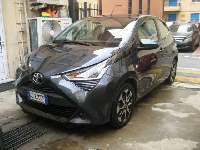 TOYOTA Aygo CONNECT 1.0 VVT-I 72CV 5P X-FUN