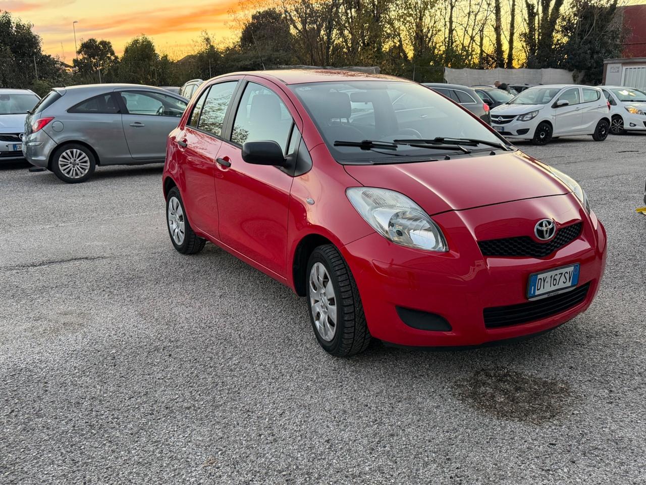 Toyota Yaris 1.0 5 porte