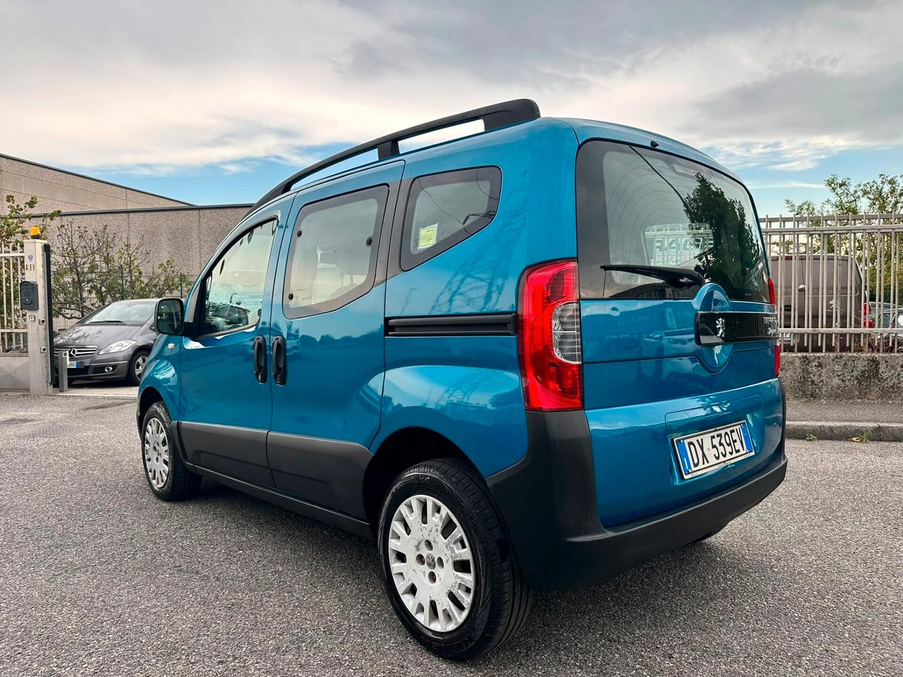 Peugeot Bipper Tepee 1.4 75CV Outdoor
