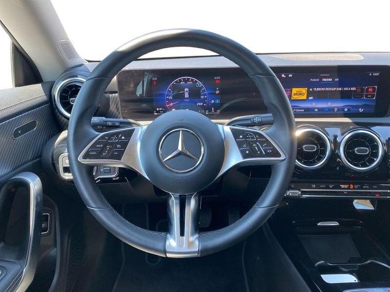 Mercedes-Benz CLA S.Brake CLA Shooting Brake 180 d Progressive Advanced auto