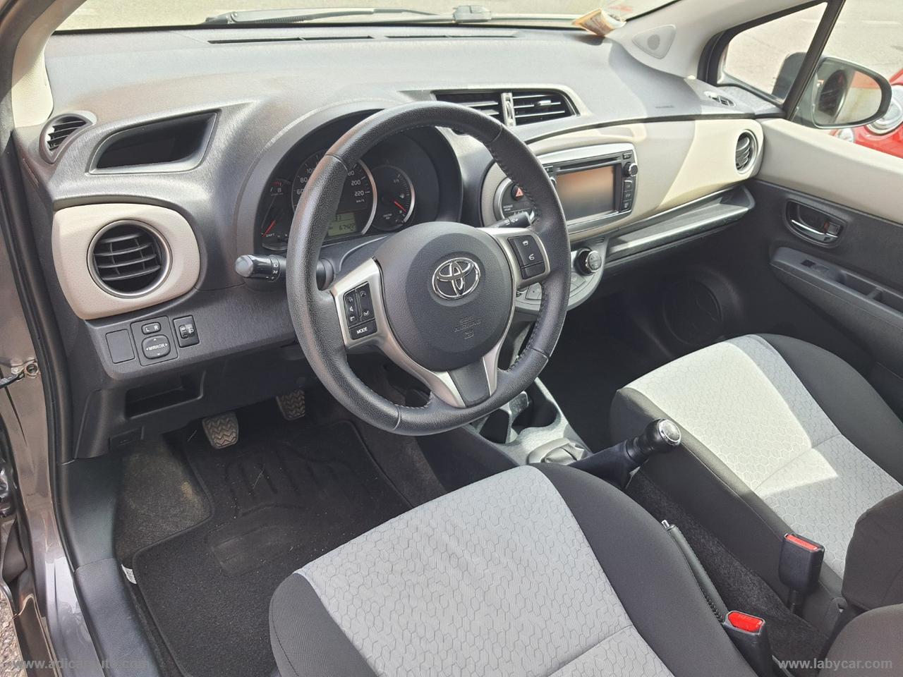 TOYOTA Yaris 1.0 5p.