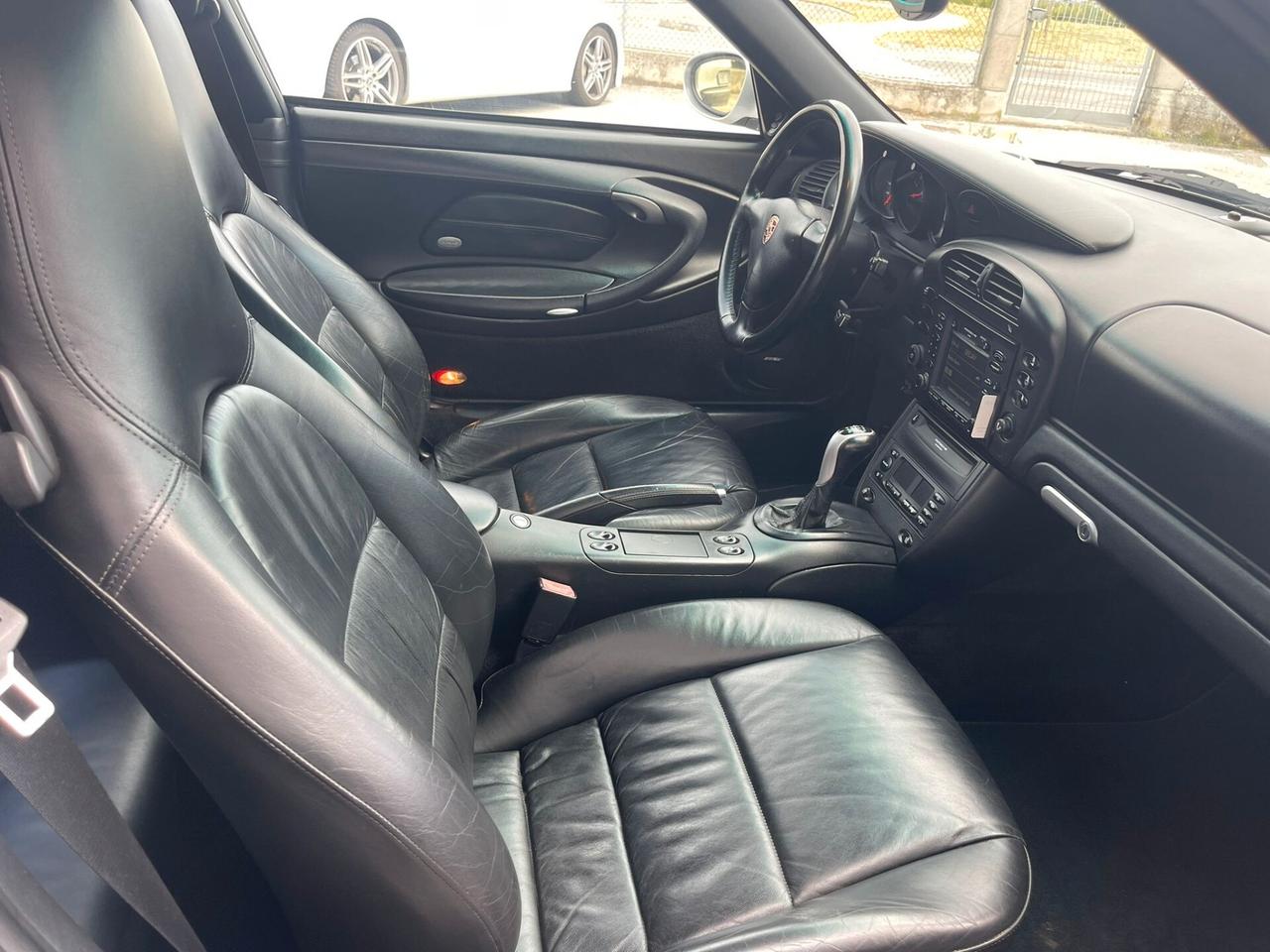 Porsche 911 Carrera 4S Coupé