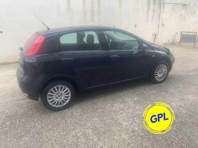 Fiat Punto 1.4 8V 5 porte Easypower Street