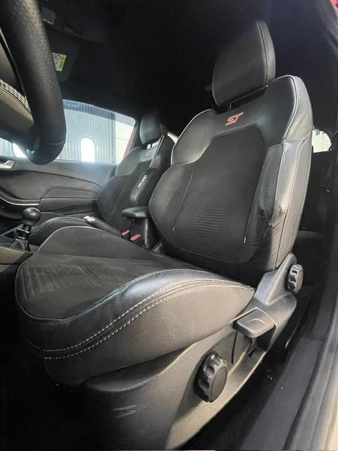 Ford Fiesta 1.5 Ecoboost 200 CV 3 porte ST