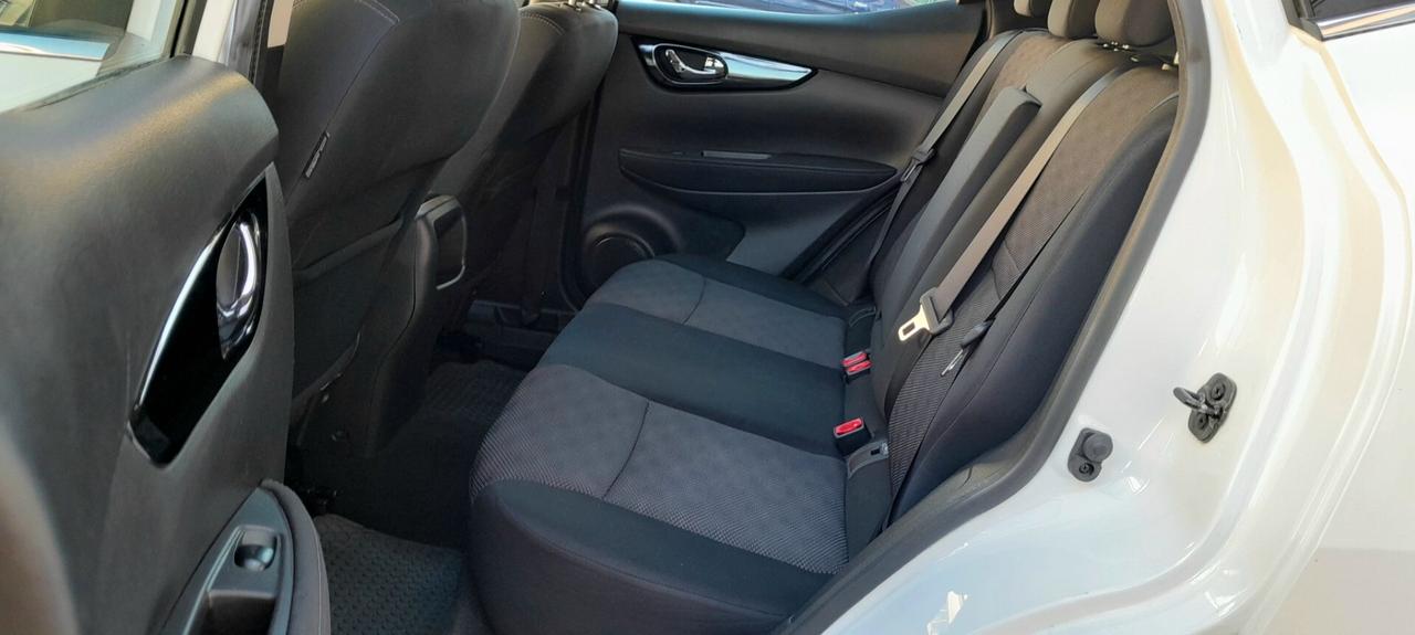 Nissan Qashqai 1.2 DIG-T Tekna