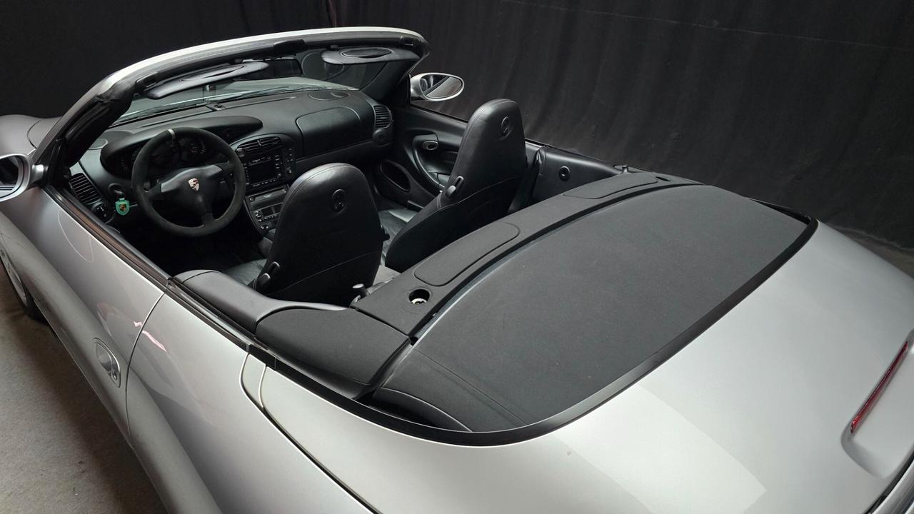 Porsche 911 Carrera cat Cabriolet