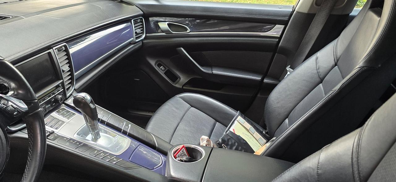 Porsche Panamera 3.0 Diesel Platinum Edition