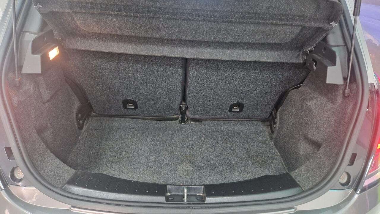 Lancia Ypsilon 1.3 MJT bicolor