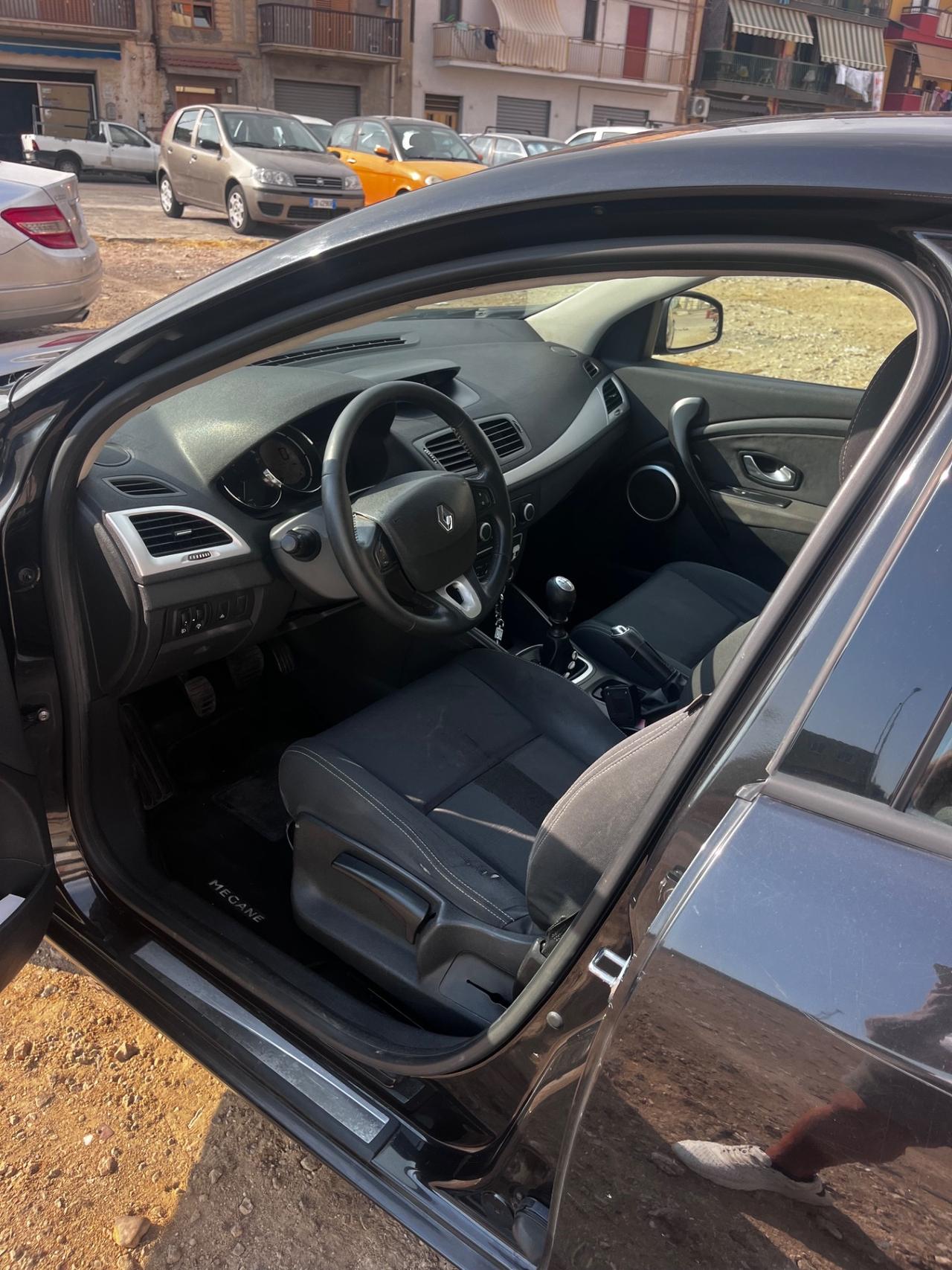 Renault Megane 1.5 dci Luxe-Dynamic permuta