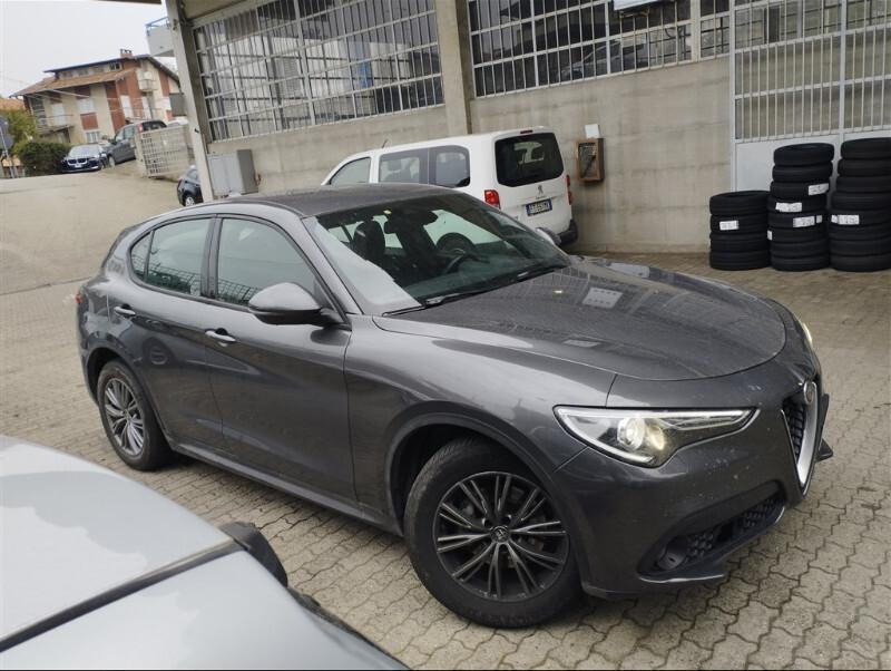 Alfa Romeo Stelvio 2.2 TDI 190CV Q4 AUTOM.+PDC+PRIVACY+NAVI+FULL LED
