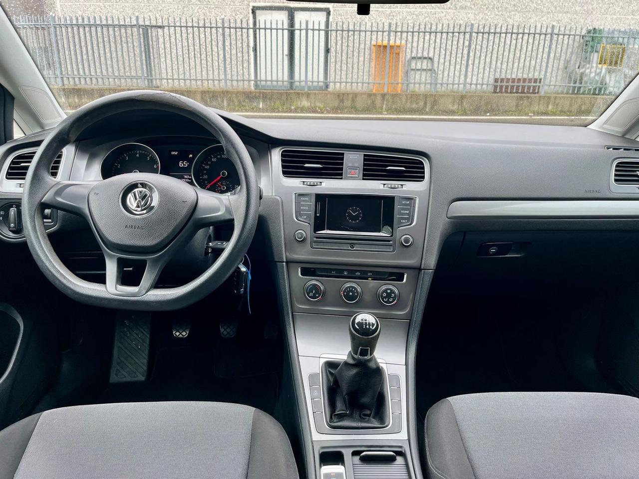 Volkswagen Golf 1.4metano 2015 143.000km perfetta per neopatentati