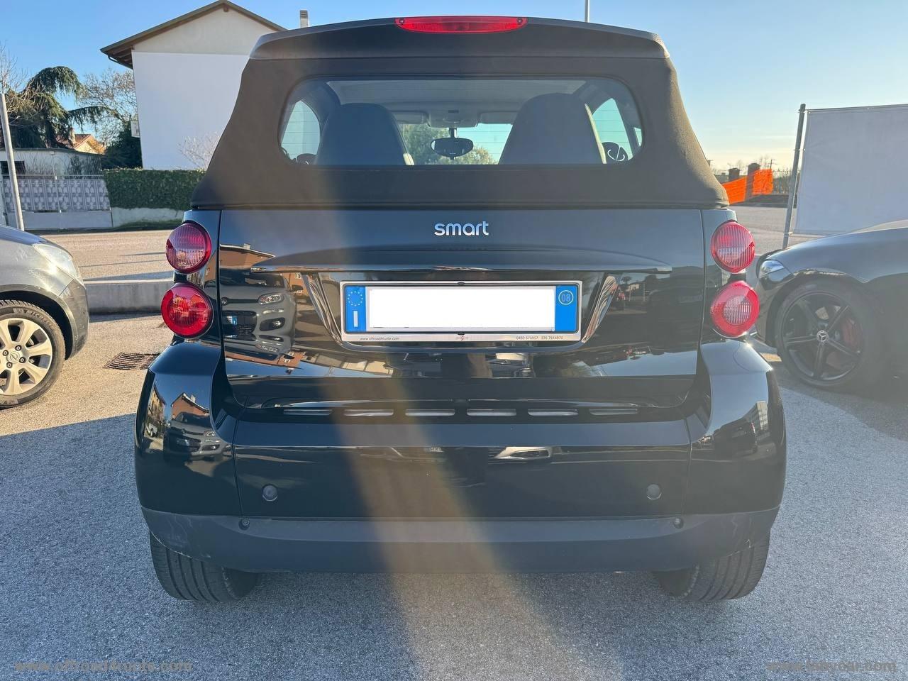 SMART fortwo 1000 52 kW MHD cabrio passion