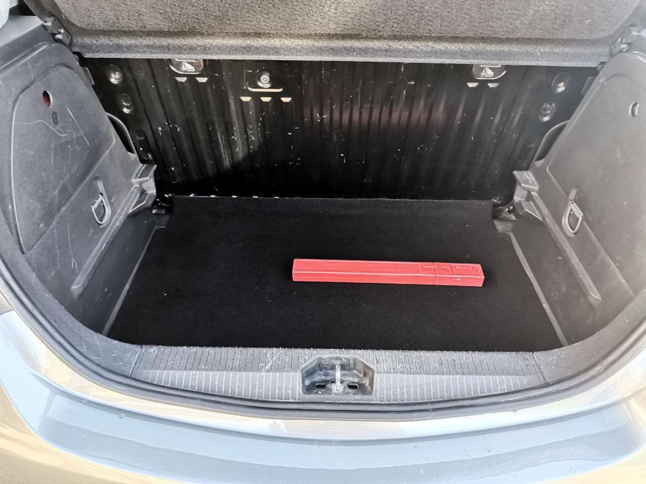 Opel Corsa 1.4 90CV GPL Tech 5 porte Innovation